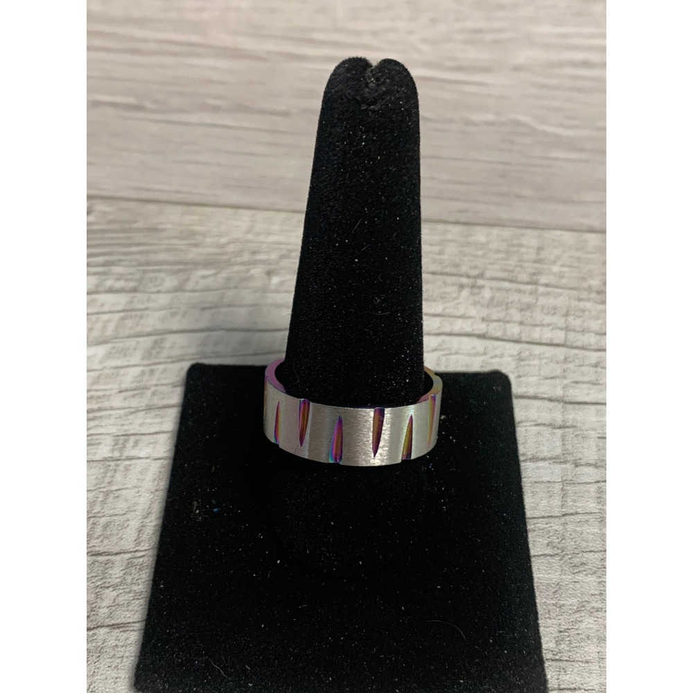 Mens Brushed Silver Iridescent Oil Slick Notch Band Ring Size 11.5 3405